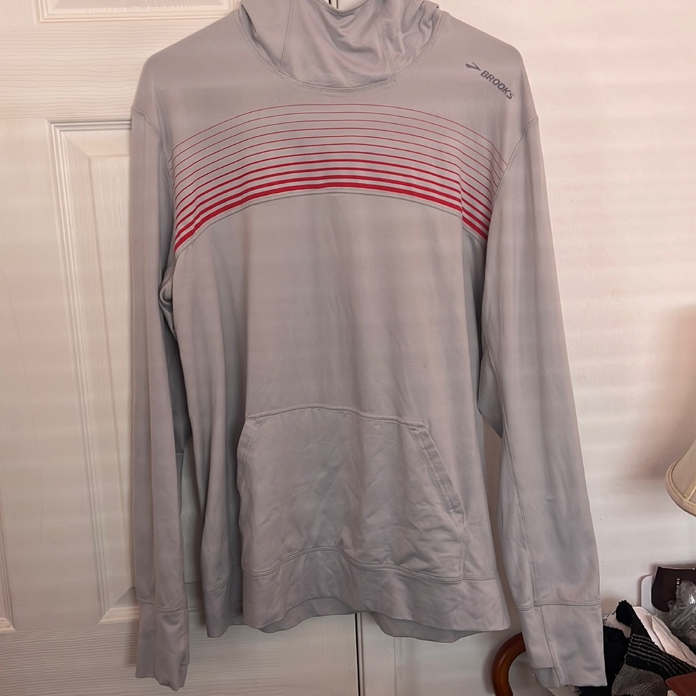 Brooks Running Hoodie size M
